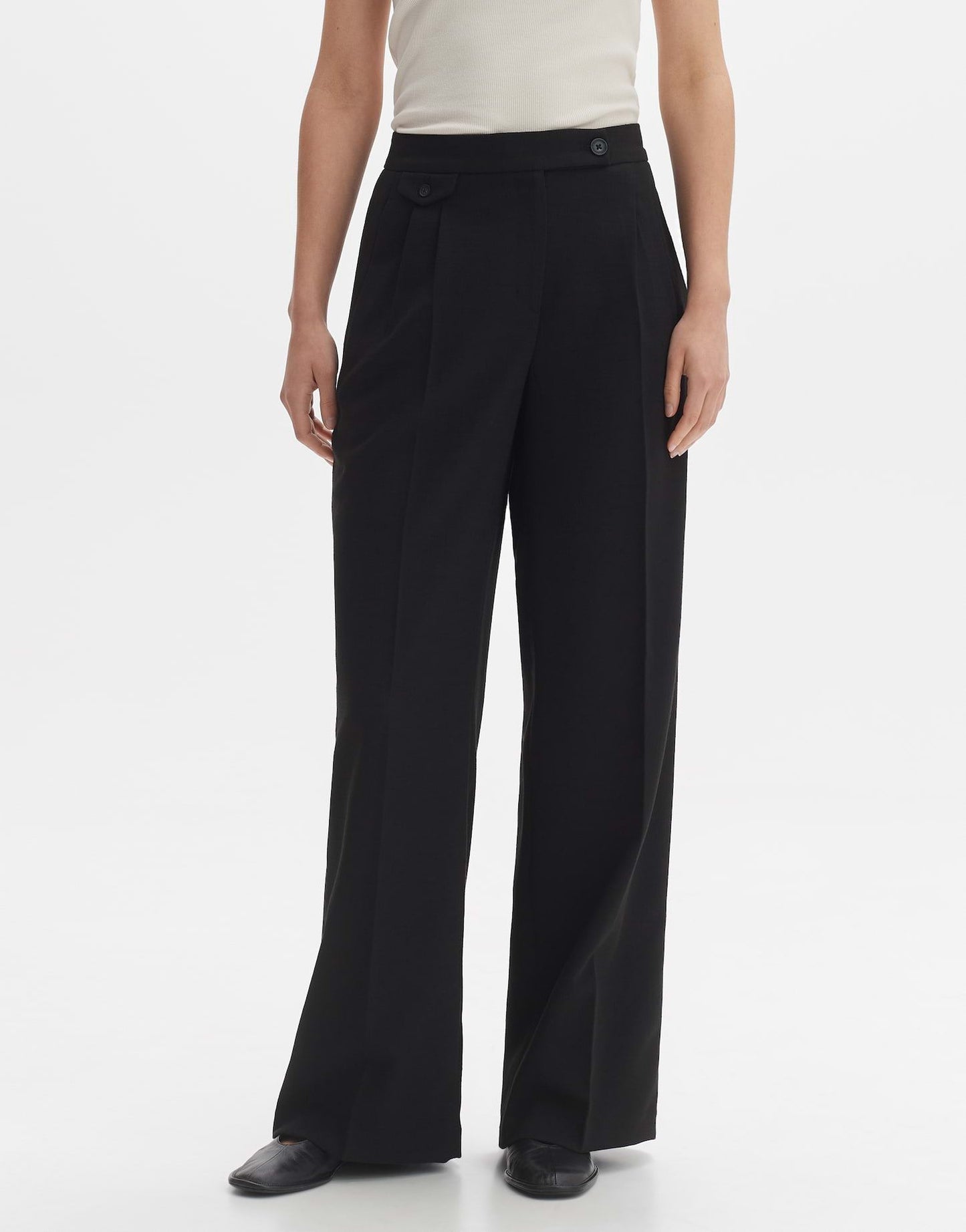 Marzena asymmetric schwarz