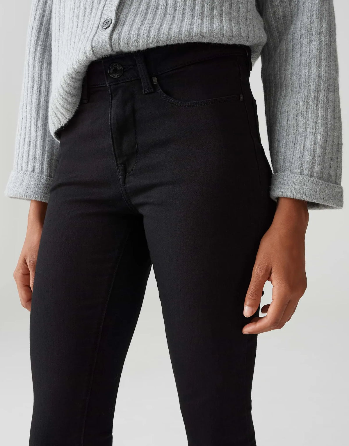 OPUS – Elma black