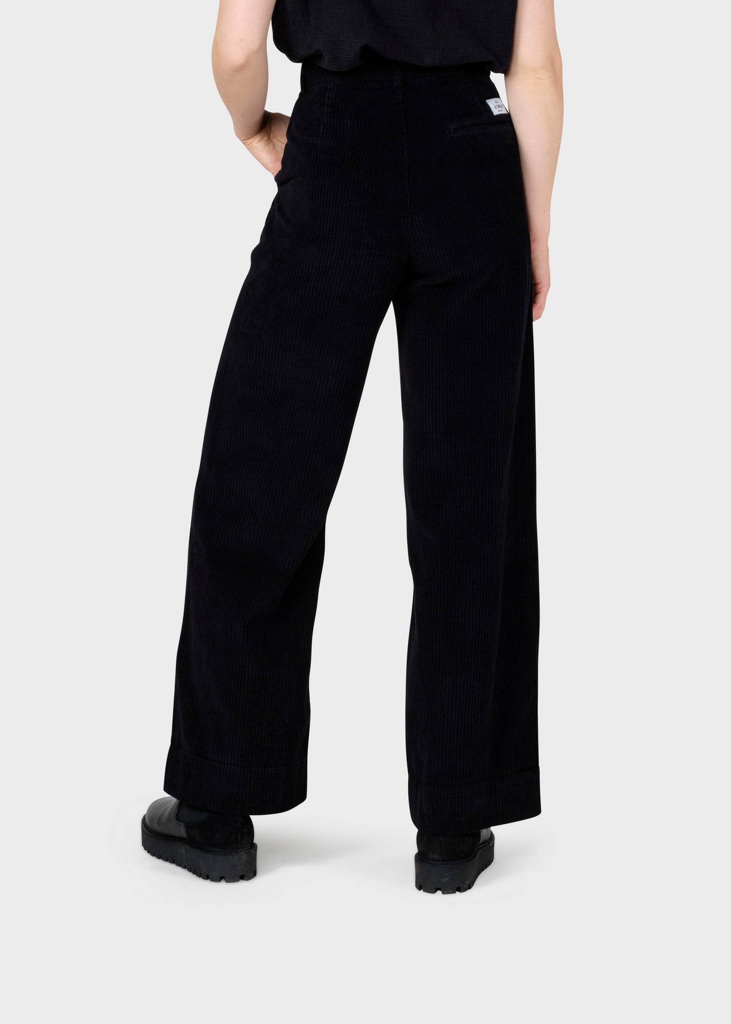 Lydia jumbo corduroy pants schwarz
