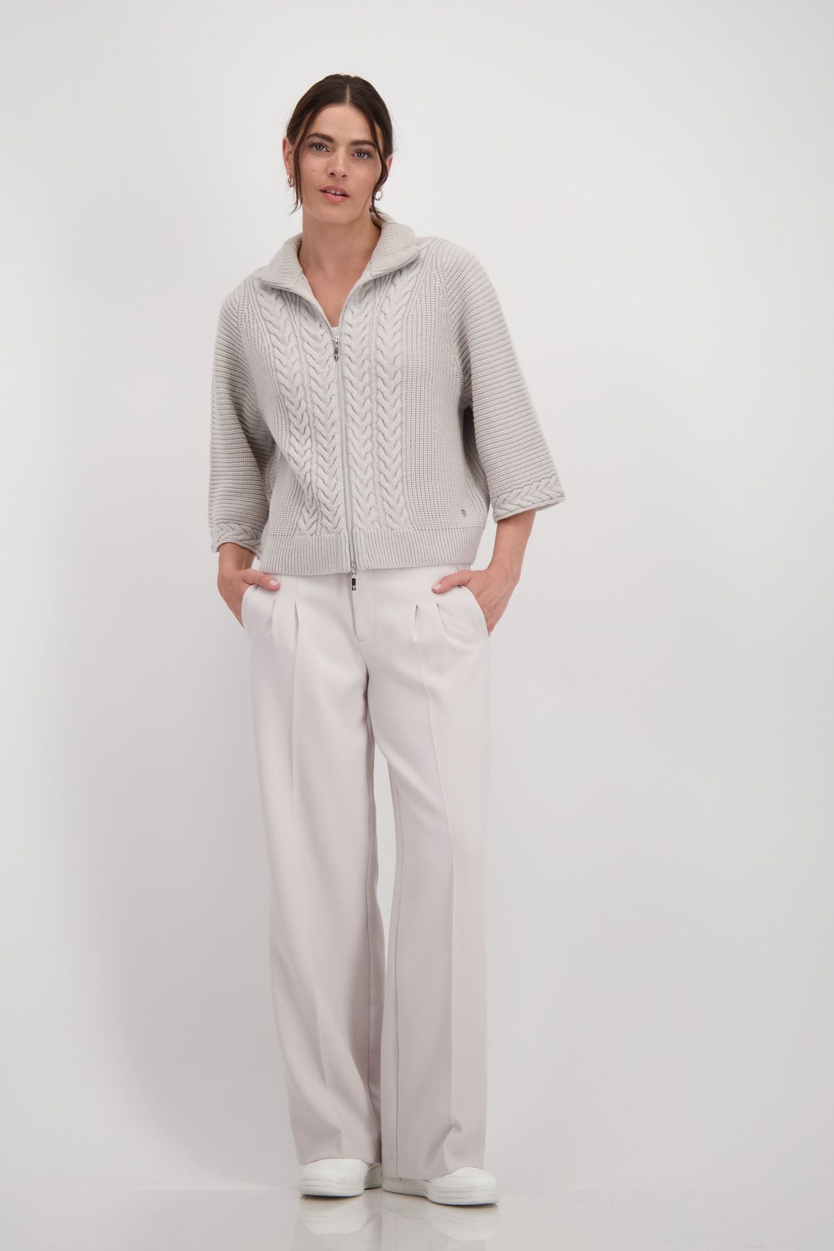 Monari Damen Strickjacke mit weiten Ärmeln in Beige beige