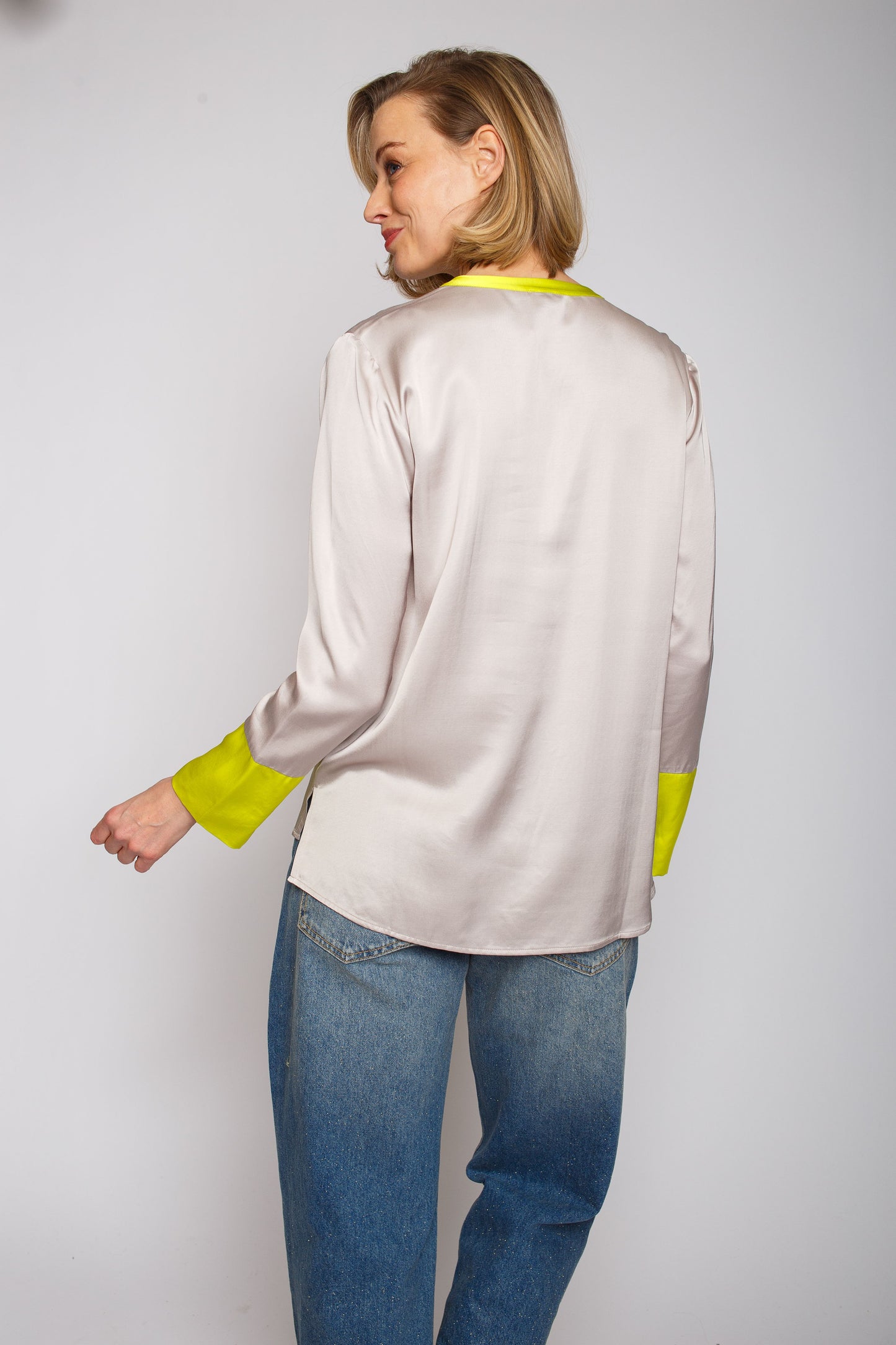 Emily Van den Bergh – Emily Van den Bergh Damenbluse