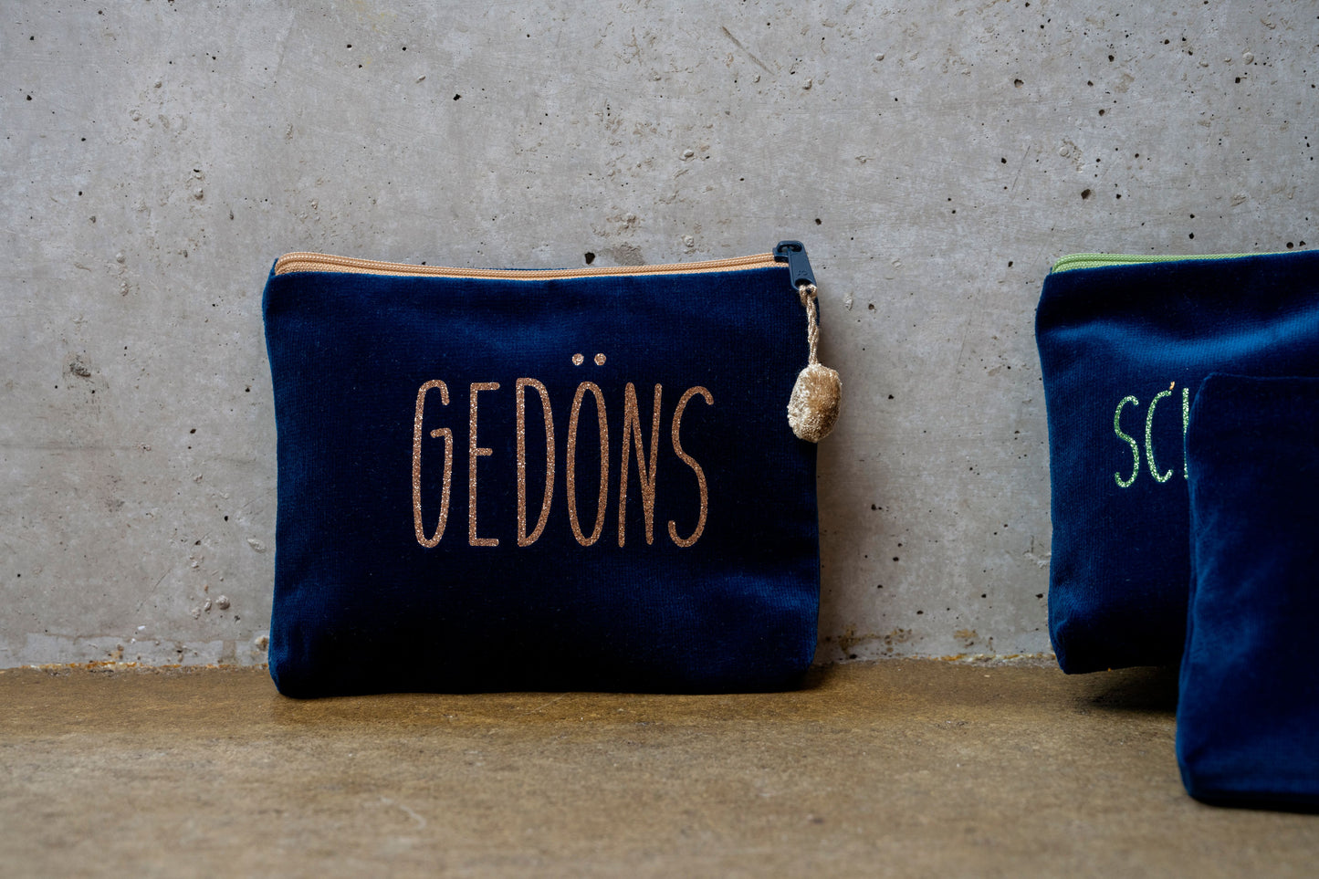 Frau Heidelberg Kosmetiktasche Gedöns blau