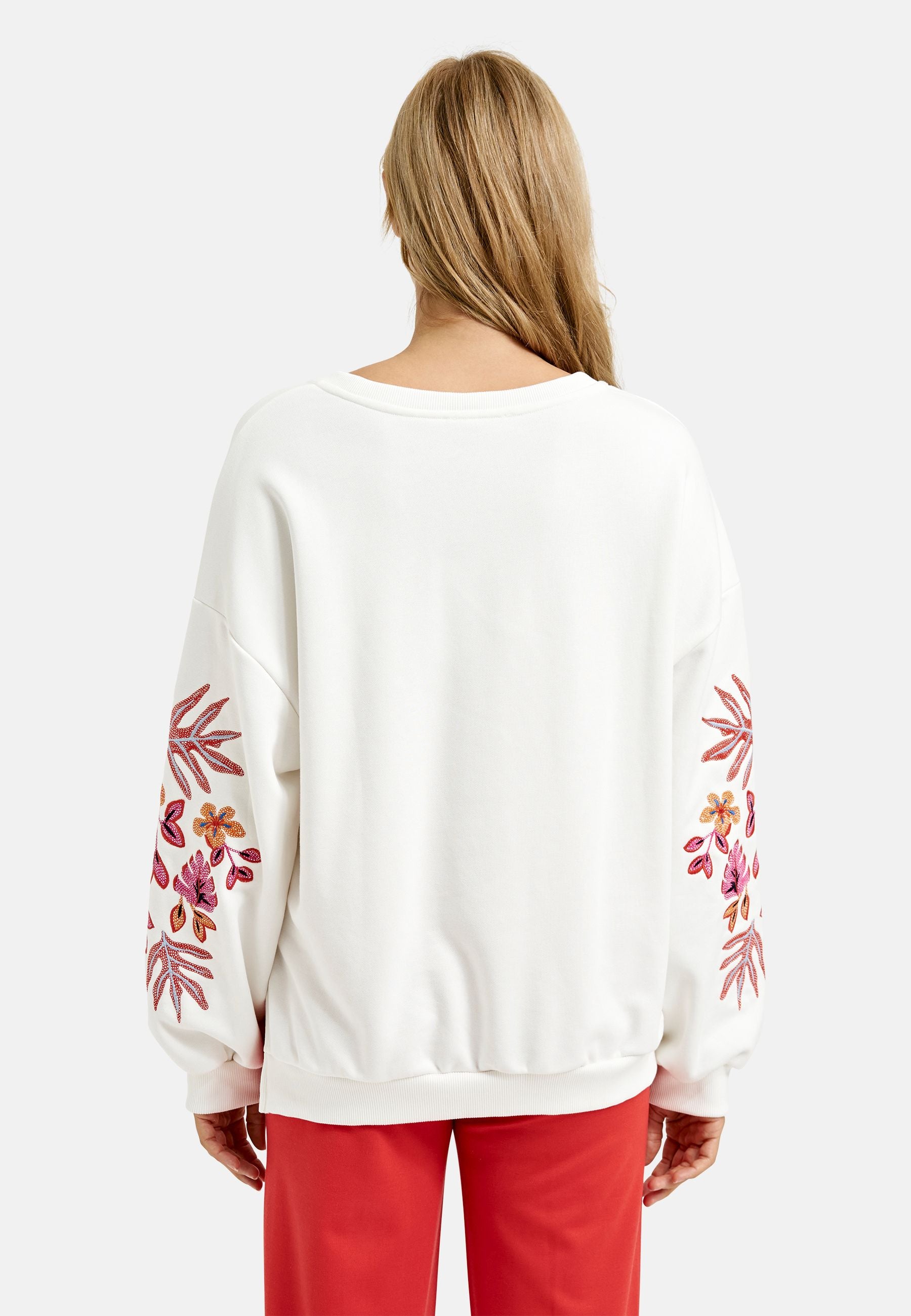Smith&Soul Damen Sweatshirt mit bestickten Ärmeln weiß