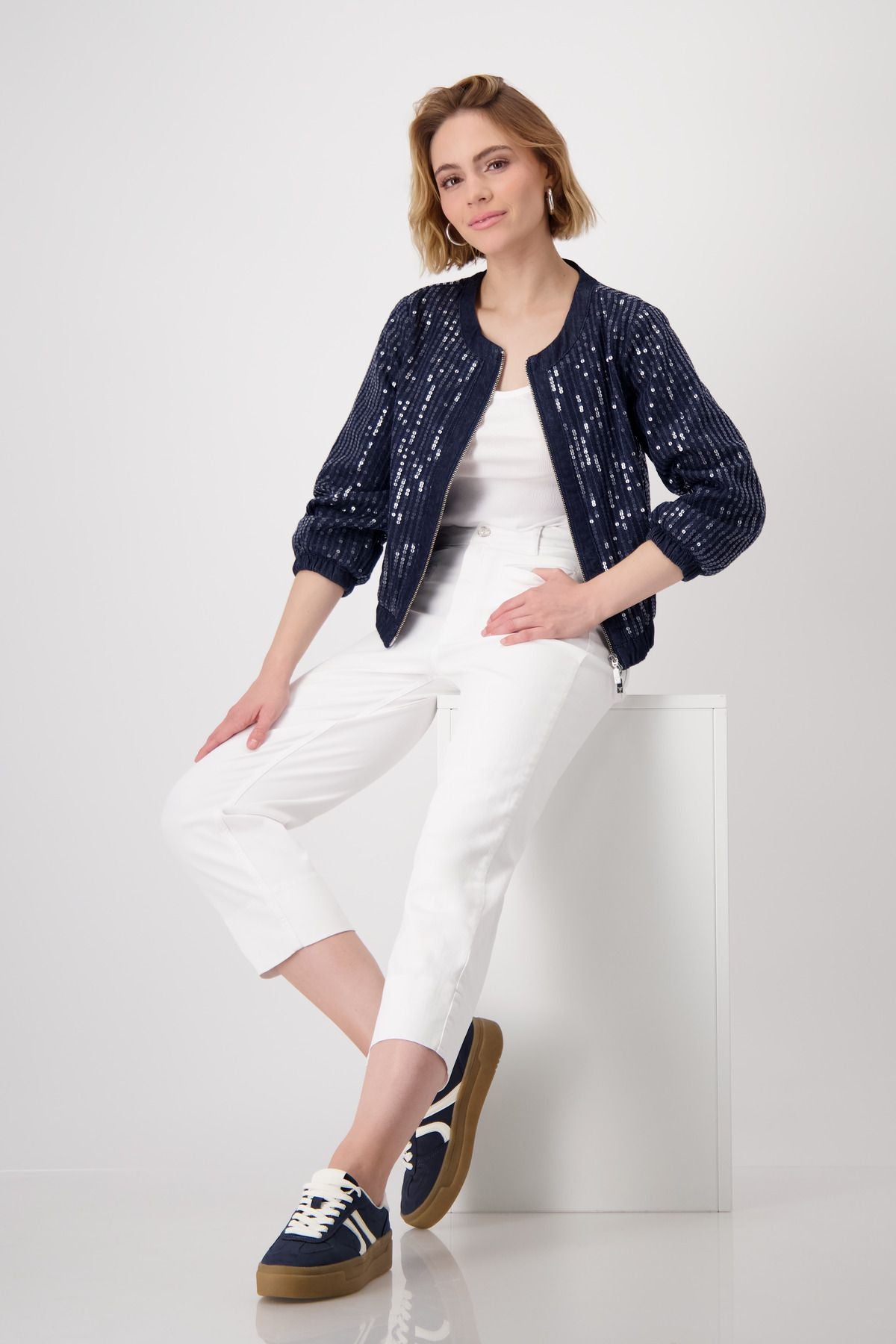 Monari Damen Jeansjacke mit Pailletten blau