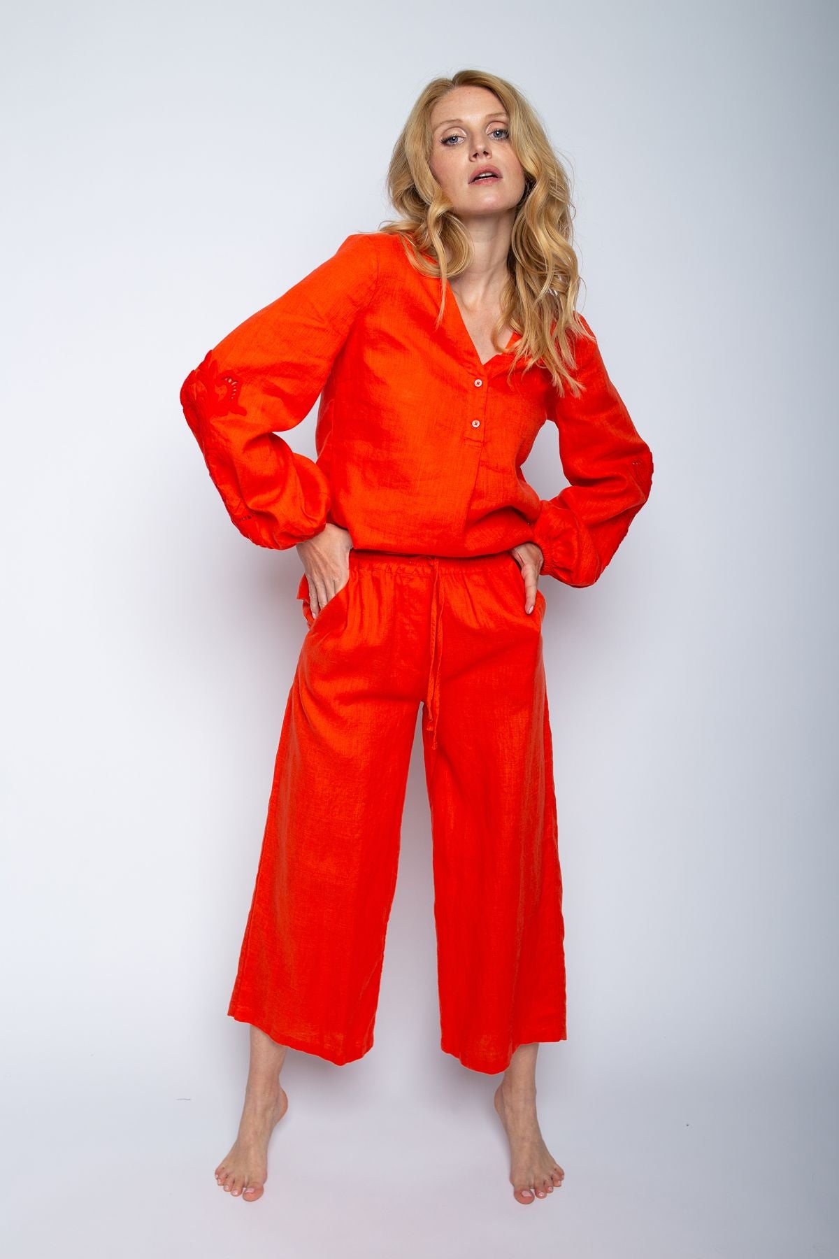 Emily van den Bergh Damen Hose rot
