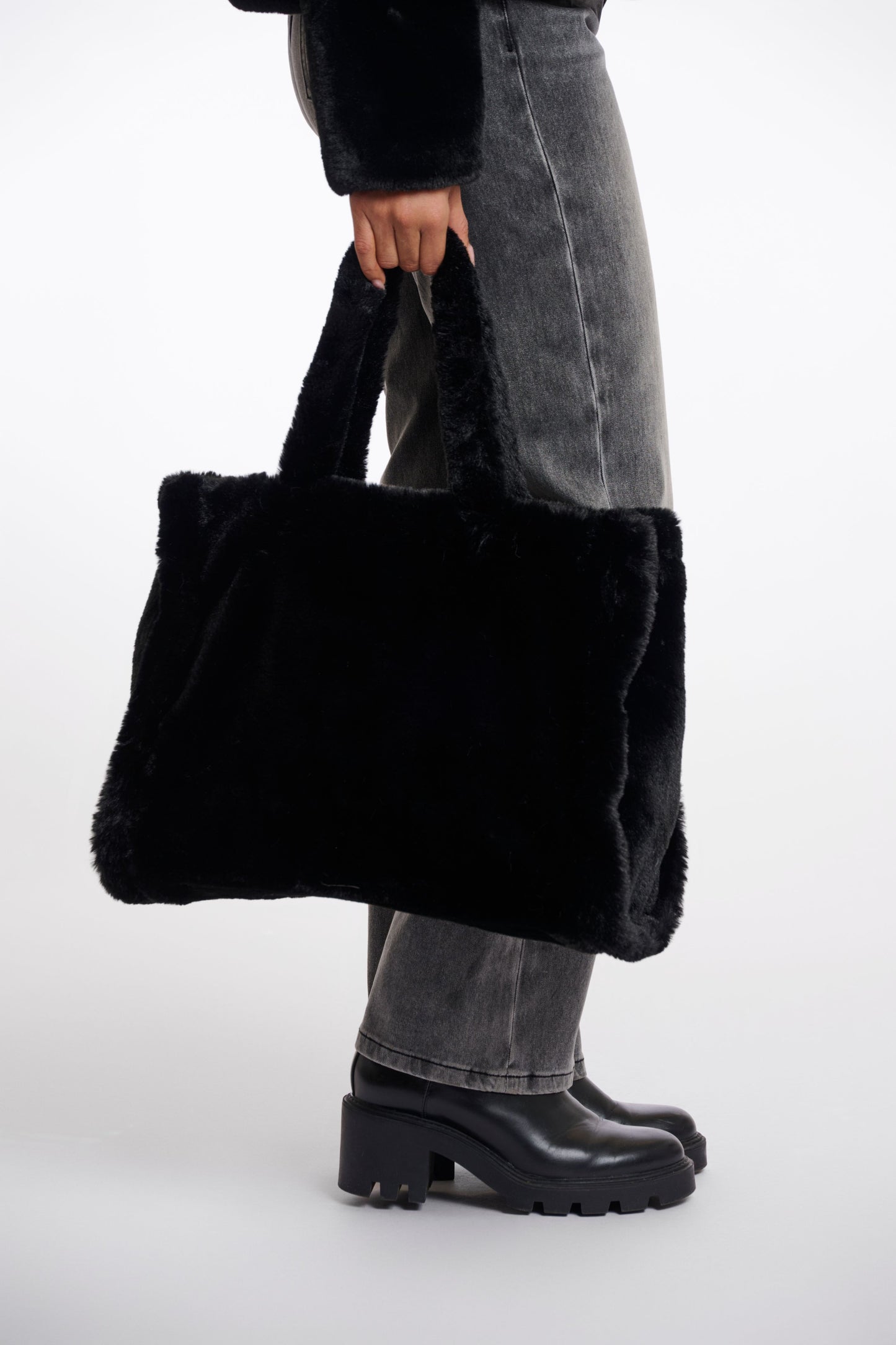 Rino&Pelle Damen Tasche schwarz