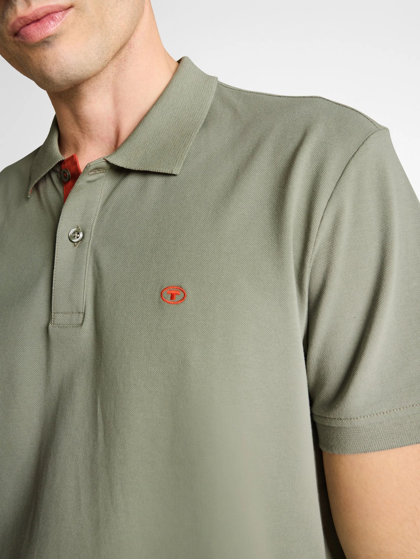 Tom Tailor – Piqué Poloshirt mit Logo-Stickerei