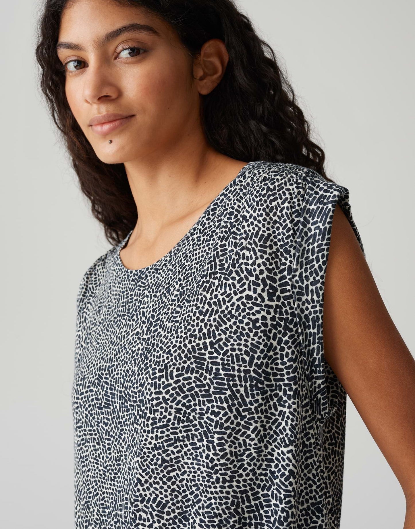 Opus Damen Kurzarmbluse Struki minimal blau