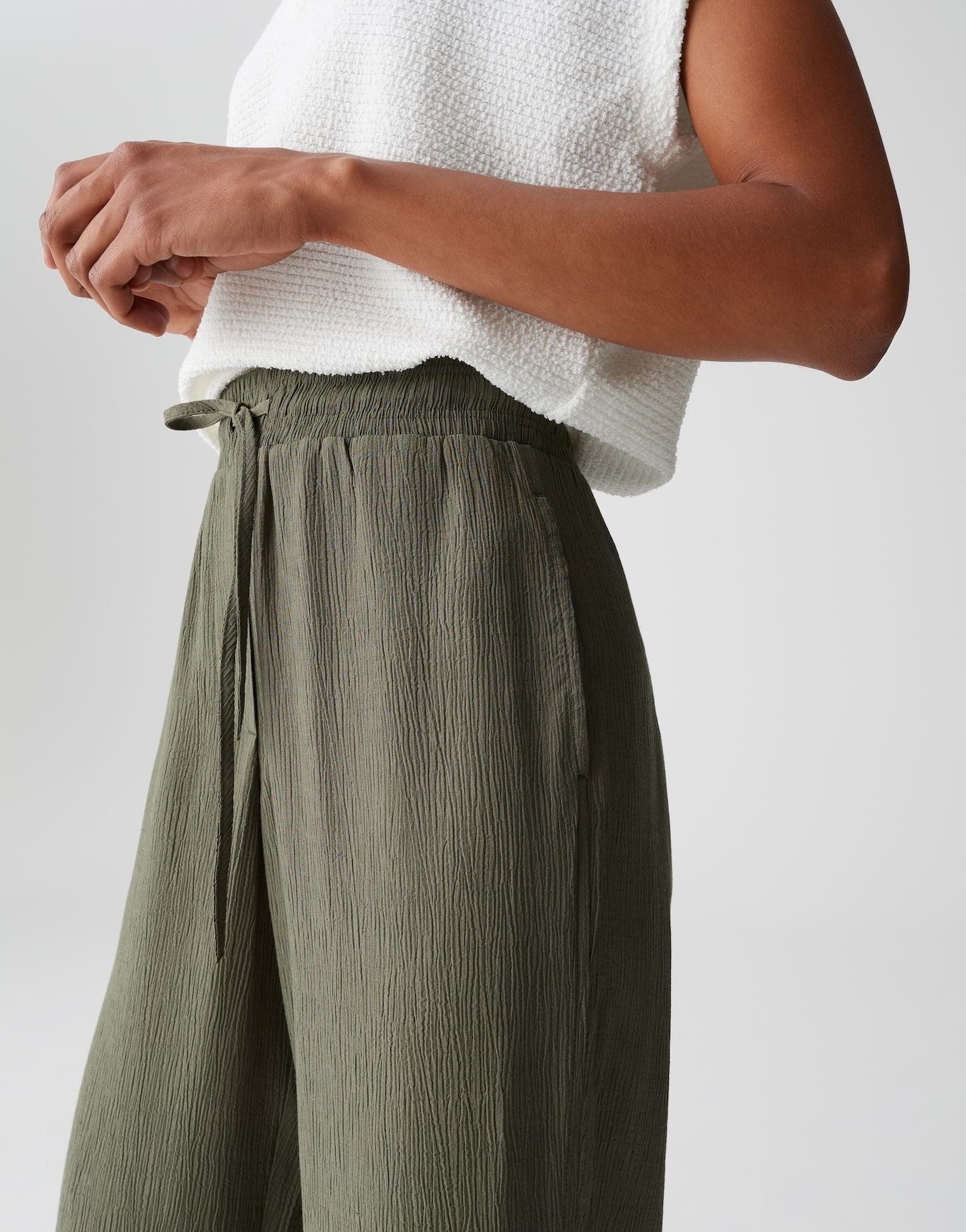 Opus Damen Hose Marou crinkle grün