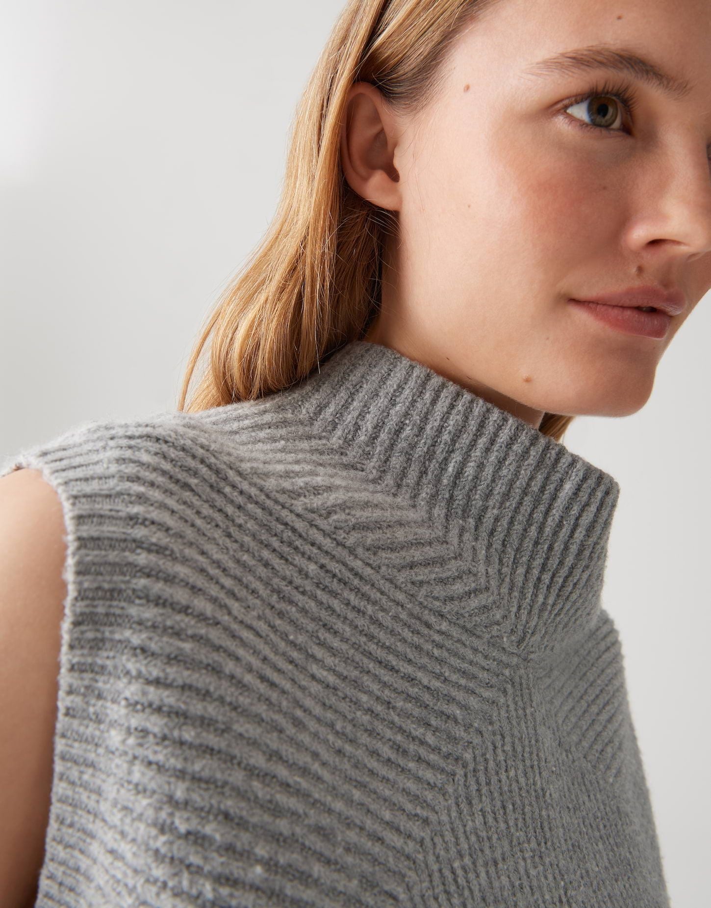 Opus Damen Strickweste grau