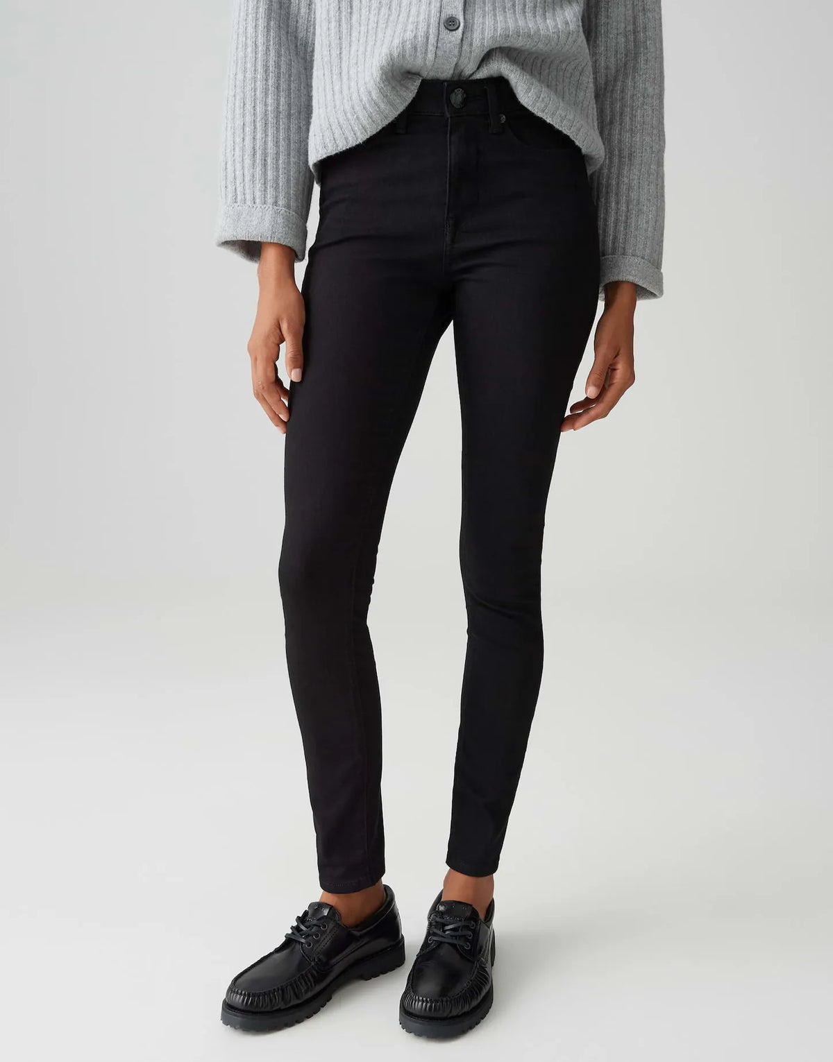 OPUS – Elma black