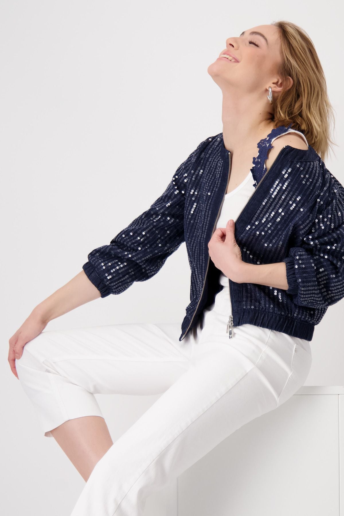 Monari Damen Jeansjacke mit Pailletten blau