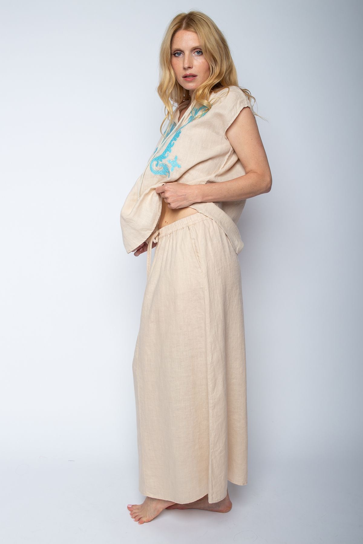 Emily van den Bergh Damen Rock beige