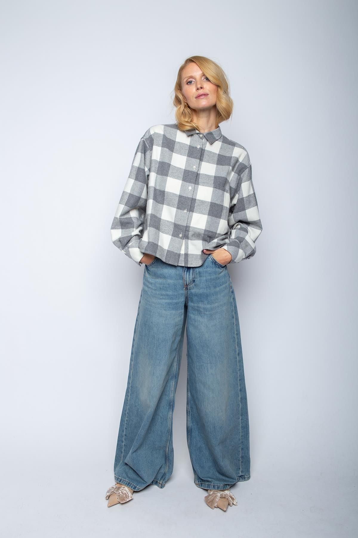 Emily van den Bergh Damen Bluse grau
