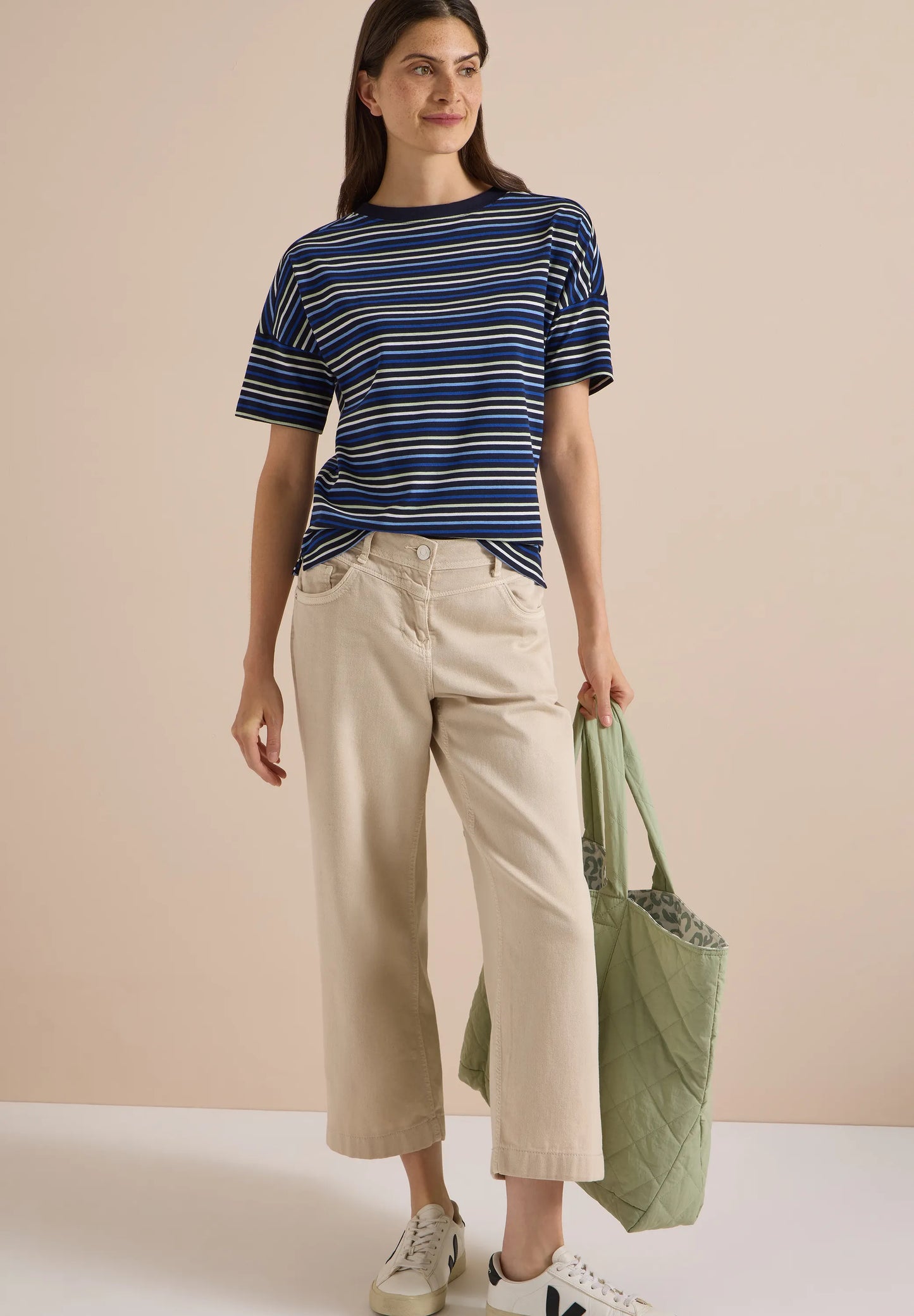 T-Shirt mit Multicolor Streifen